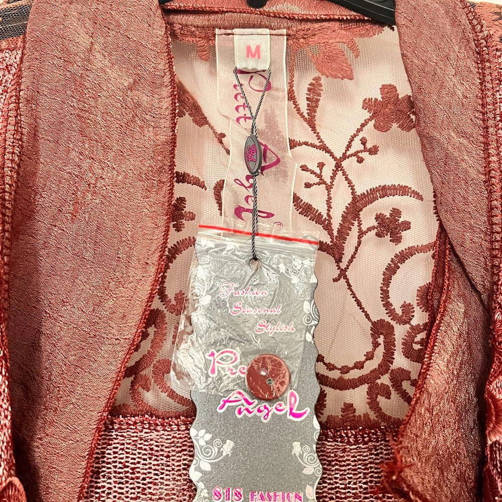 Pretty Angel Boutique Maroon Cardigan - Picture 2 of 6